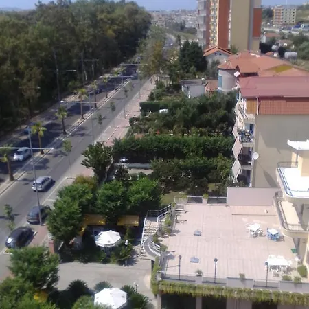 Sea View *